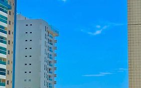 Mega Espaçoso Apartamento na Orla de Atalaia